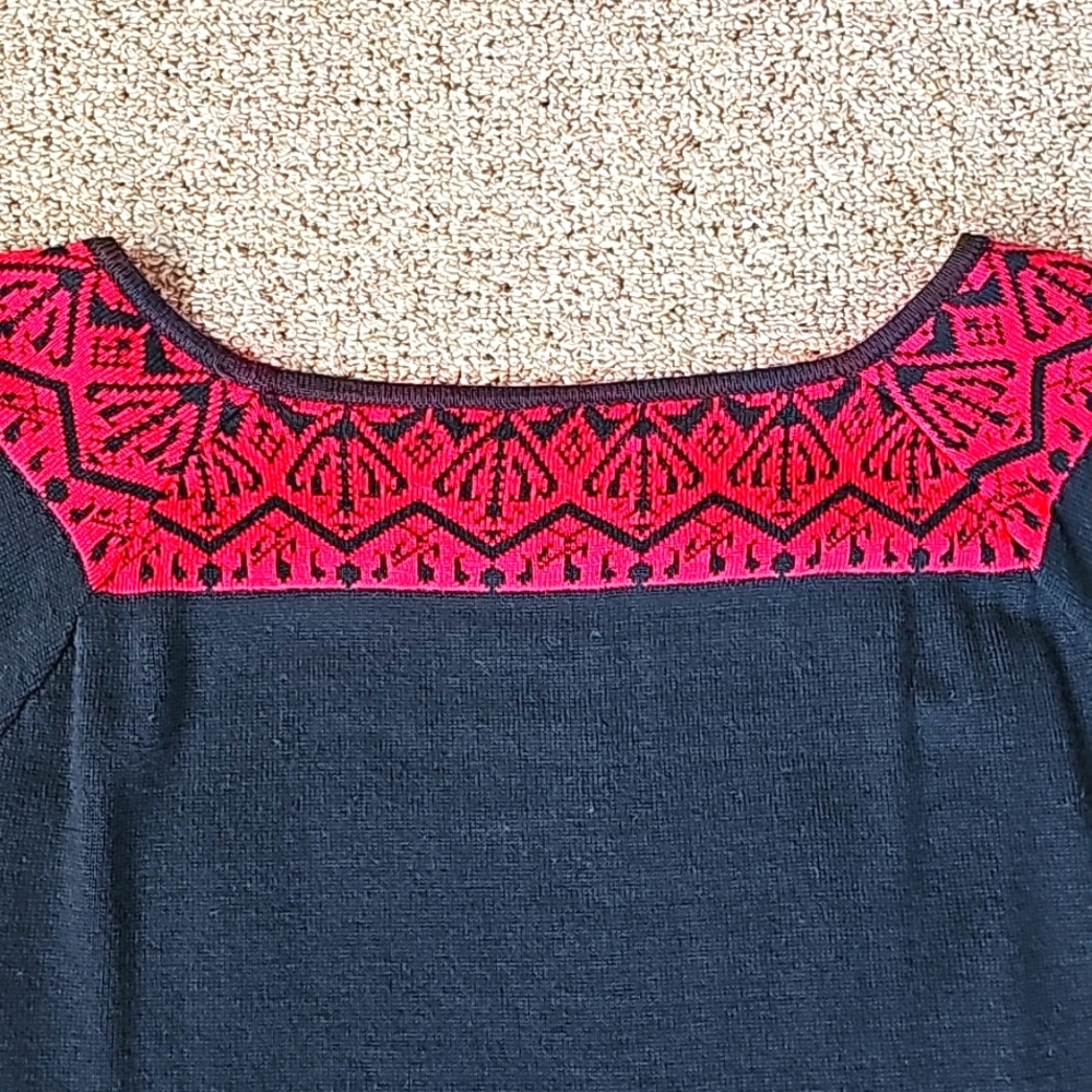 Sweater - Picture 11 of 16
